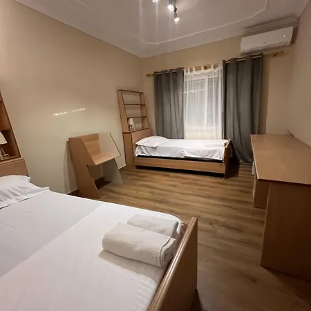 Zoe Center Lejlighed Tirana